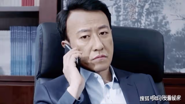 《風雨送春歸》余仲君愚蠢至極,不會得到人們的半點同情