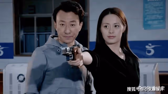 《風雨送春歸》余仲君愚蠢至極,不會得到人們的半點同情
