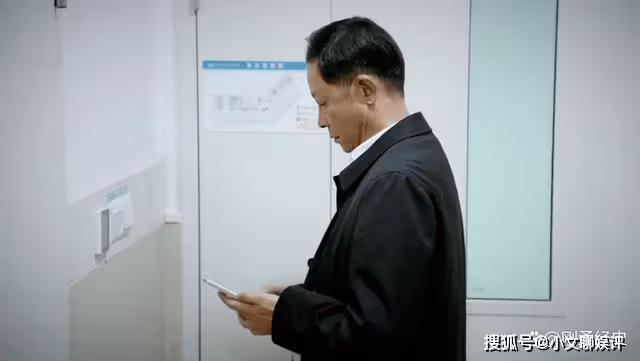 《風雨送春歸》余仲君愚蠢至極，不會得到人們的半點同情