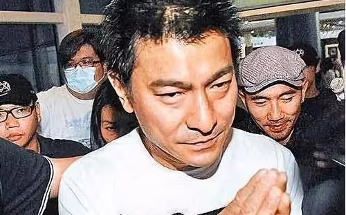 爆劉德華早年曾被掌摑詐財