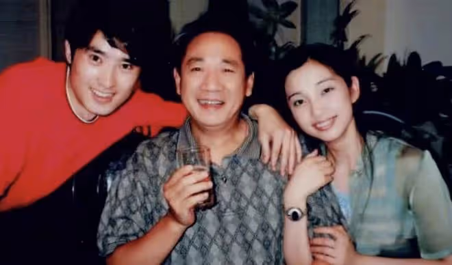 李冰冰第13年為任泉慶生，50歲任泉手動比心，互動曖昧被喊話結婚