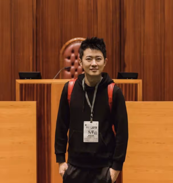 李冰冰第13年為任泉慶生，50歲任泉手動比心，互動曖昧被喊話結婚