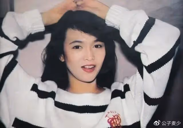 鄭裕玲:不相信婚姻,兩段感情談了26年,如今身邊除了錢還是錢