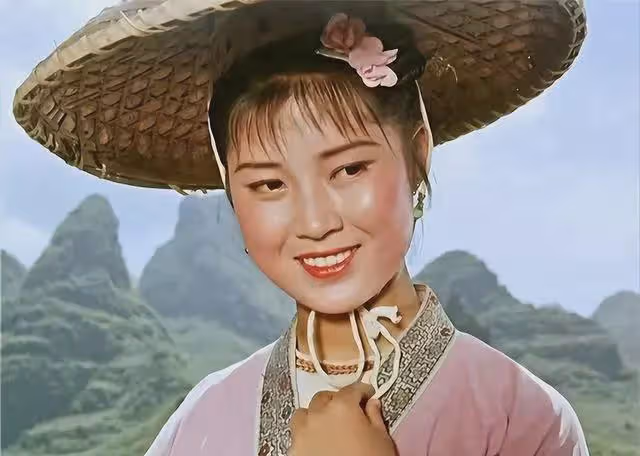 「劉三姐」黃婉秋病逝!因喪子積鬱成疾,兒子身份被扒、照片曝光