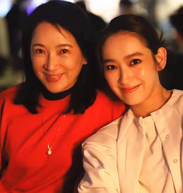 龔慈恩為女兒慶生!23歲林愷鈴繼承媽媽美貌,已連演3部戲女主角