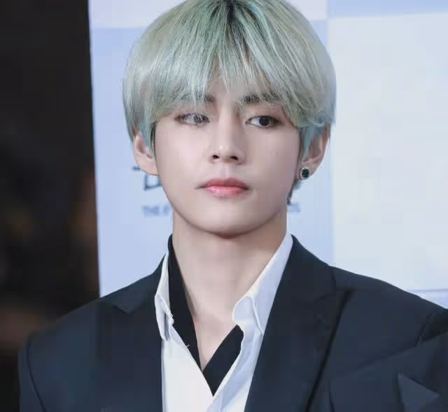SM李秀滿選擇方時赫的理由，是因為BTS的成功，李秀滿忽視函數團