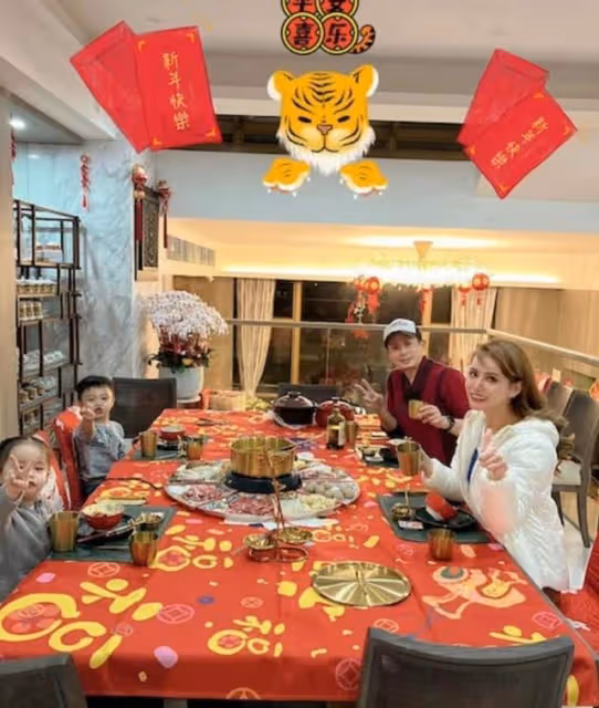 婚變?前亞視高層與澳門名媛太太近一年未見,曾攜手捱過偷食風波