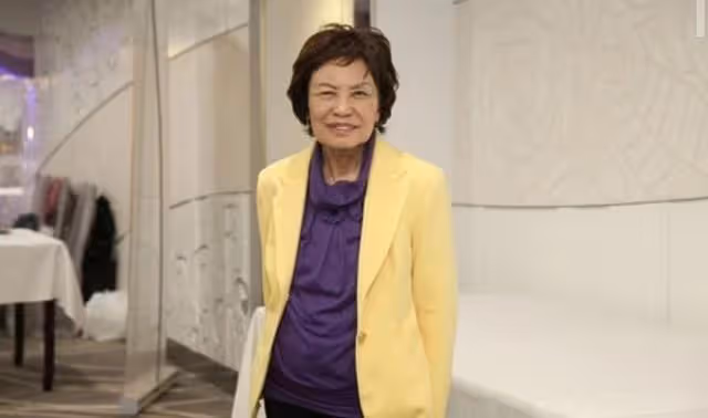 擔心!85歲資深港星曝近況不理想,患肺纖維化打標靶藥致身體變差