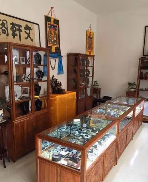 農民釣魚撿到金牌,鑒定時卻被要求「無償上交」,他一怒之下融成金手鐲,結局卻慘了