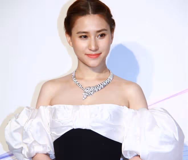 又一賭王子女當演員！29歲演電影造型帥氣十足，曾與TVB花旦相戀
