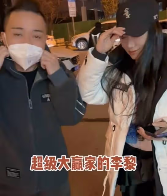 58歲李彬近況罕曝光，患腎臟病仍在慢慢調整，憶往昔惹哭搭檔李黎