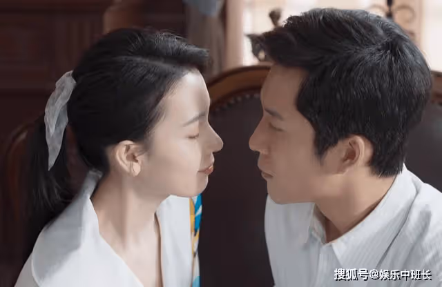 《情滿九道彎》結局:楊母跳樓求葉楊改姓,葉菲為救楊母受到連累