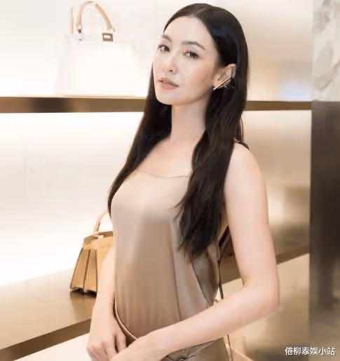 Bella到底有沒有搶C位？網友出面代其澄清，經紀人回應頭暈