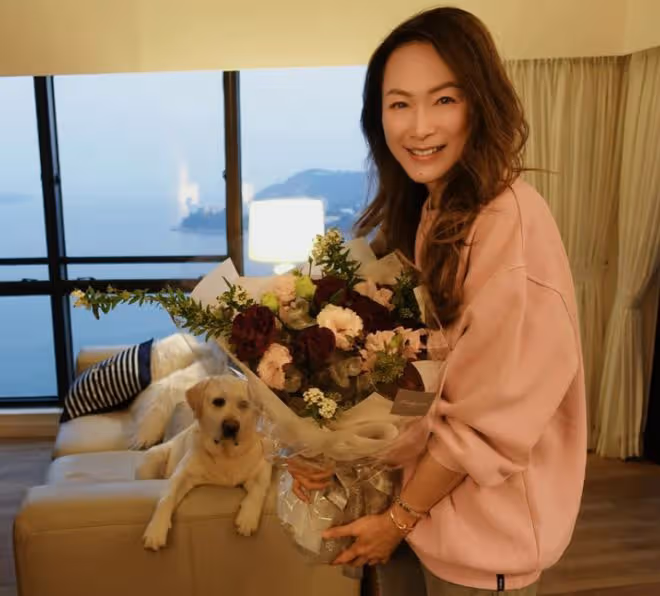 知名女星慶結婚20周年!與老公是青梅竹馬,兒子讀世界百大名校