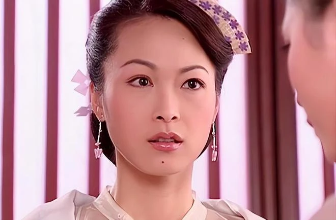 知名女星慶結婚20周年！與老公是青梅竹馬，兒子讀世界百大名校