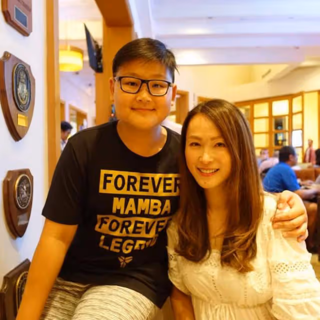知名女星慶結婚20周年!與老公是青梅竹馬,兒子讀世界百大名校
