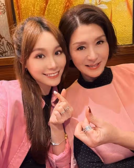 59歲夏文汐開餐廳,準備一桌海鮮招待TVB女星,兩人是姑侄關係
