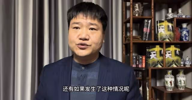 反詐警官老陳辭職當網紅年入133萬,捐84萬做公益,評論兩極分化