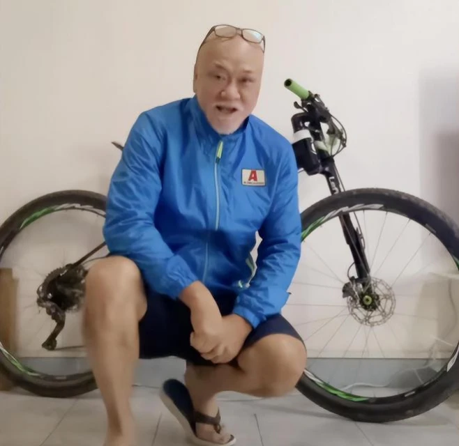 69歲港星現身惠州，與年輕人參加100公里騎行，穿山越嶺累到臉紅
