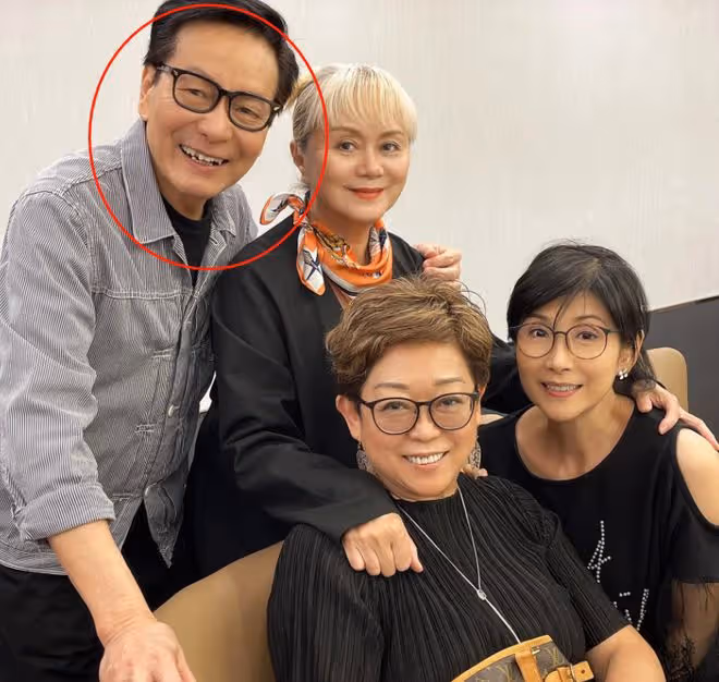 佘詩曼宴請一眾老戲骨，佘母下廚做一桌硬菜招待，豪宅內景曝光