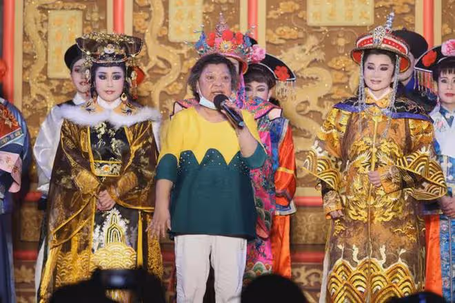 又是猝死!72歲歌仔戲大師駕鶴西去,洗腎10年離世當天不慎跌倒