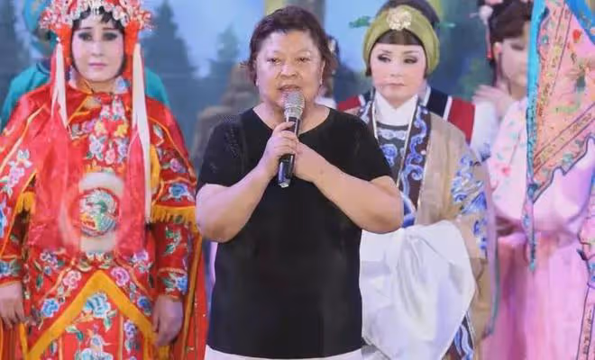 又是猝死!72歲歌仔戲大師駕鶴西去,洗腎10年離世當天不慎跌倒