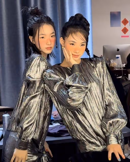 小S兩個女兒拍雜誌,像29年前大小S的翻版