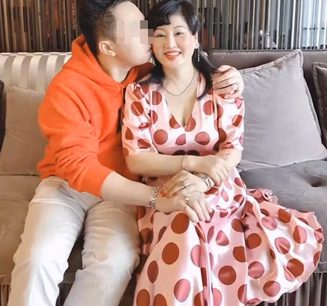 蔡天鳳母親回應與女婿超親密照：我們之間沒有亂七八糟的事情