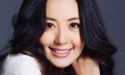 演員於和偉:2段著名緋聞,寵妻31年,他的生活有多精彩?