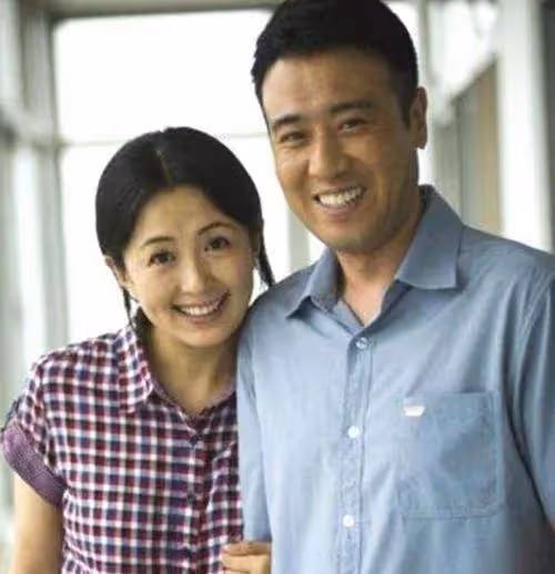 演員於和偉:2段著名緋聞,寵妻31年,他的生活有多精彩?