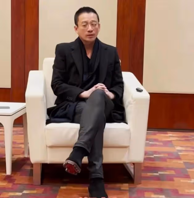 汪小菲:發文表示很憤怒,太相信身邊的人,幾百萬裝修店成了泡沫