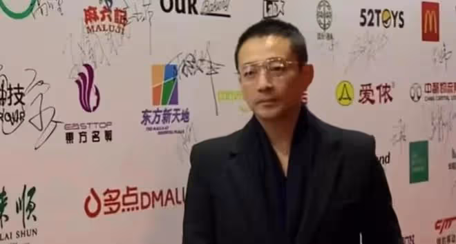 汪小菲:發文表示很憤怒,太相信身邊的人,幾百萬裝修店成了泡沫