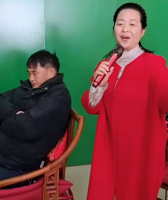 公開吐槽朱小偉懶、不體貼，大衣哥兒媳婦陳萌，終於忍不住爆發了