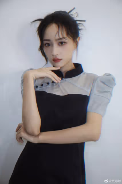 黃婷婷鬧解約成老賴,出道10年存款僅9萬,網友質疑:她早買房了
