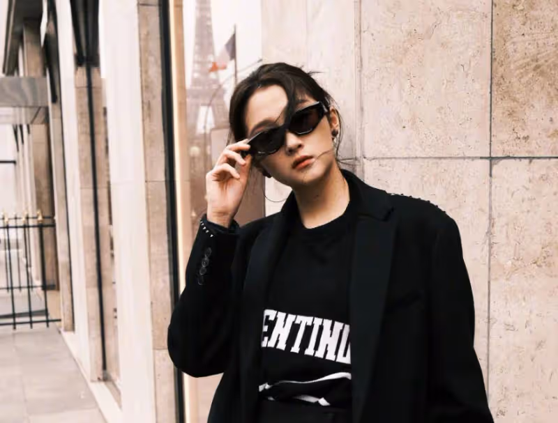 狗仔又放瓜！曝男頂流背著女友劈腿，王一博躺槍，趙麗穎也被波及