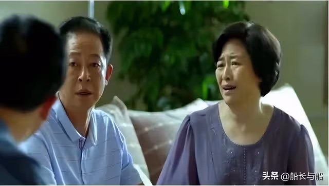 為愛偷學妻子老家方言,聽妻子和岳父聊天,發現他們瞞我件要命事