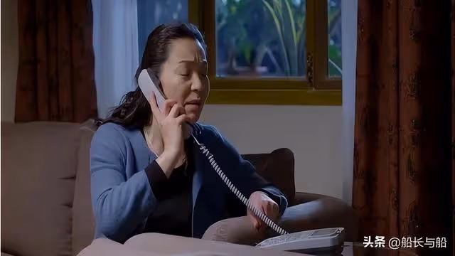 68歲大媽痛哭:好心把存款和退休金透露給兒子,到頭來卻害苦自己