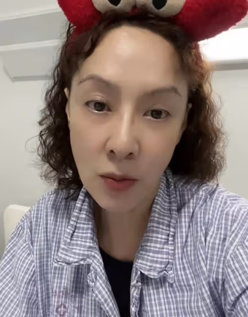 58歲李萍入院檢查，腸胃頻繁長息肉害怕病變，心情緊張救助網友