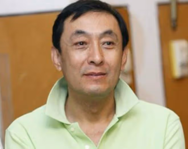 58歲李萍入院檢查，腸胃頻繁長息肉害怕病變，心情緊張救助網友
