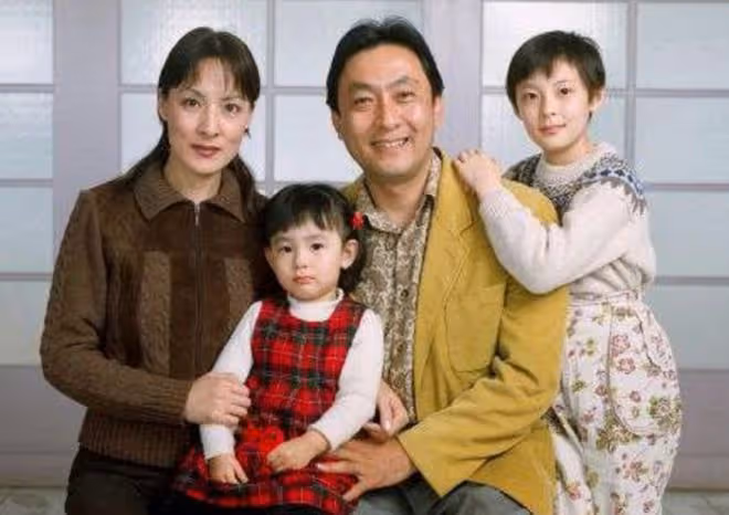 58歲李萍入院檢查，腸胃頻繁長息肉害怕病變，心情緊張救助網友