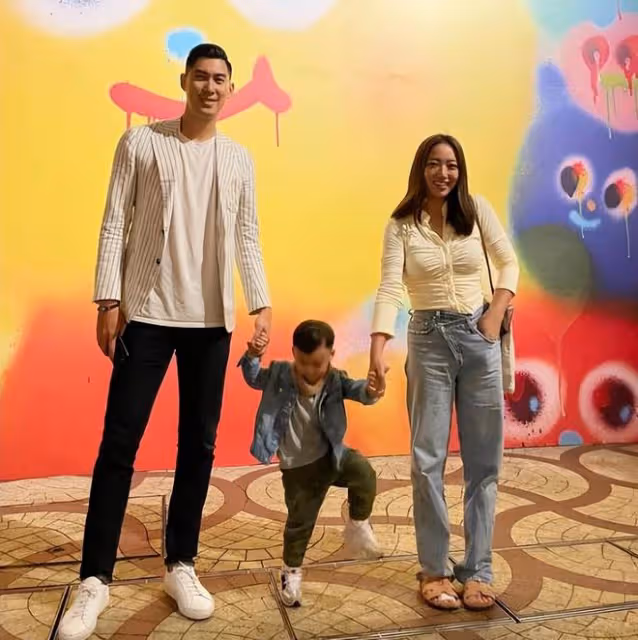 高以翔離世3年半,摯友發合影照悼念他,孩子也已經2歲了