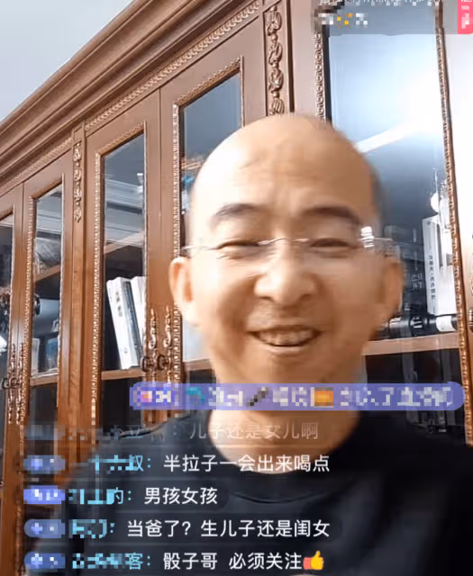 一索得子!巨興茂喜獲麟兒笑得合不攏嘴,大手筆獎勵小15歲嬌妻