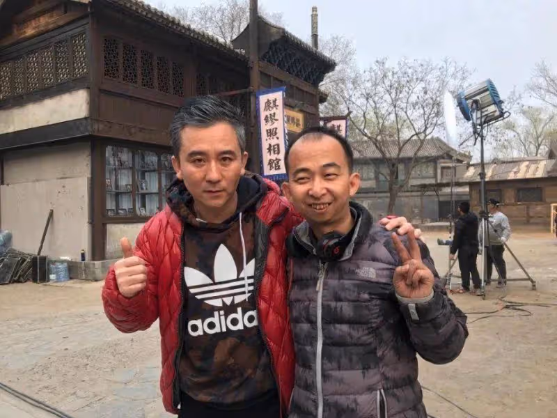一索得子!巨興茂喜獲麟兒笑得合不攏嘴,大手筆獎勵小15歲嬌妻
