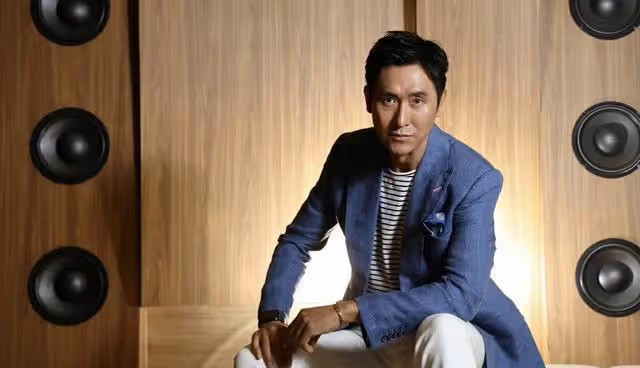 又走一個!TVB知名男星宣布再度離巢,放棄包薪合約到內地發展