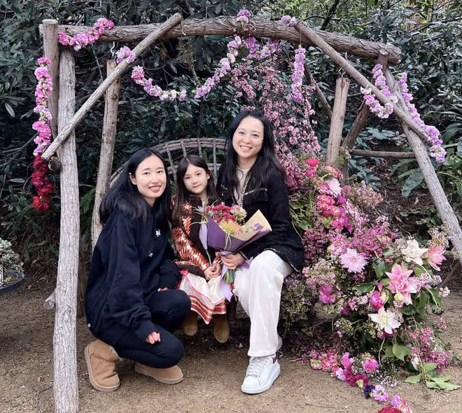 陳冠希女兒生日party被老師曝光,直呼好用心,陳母出鏡滿頭白髮