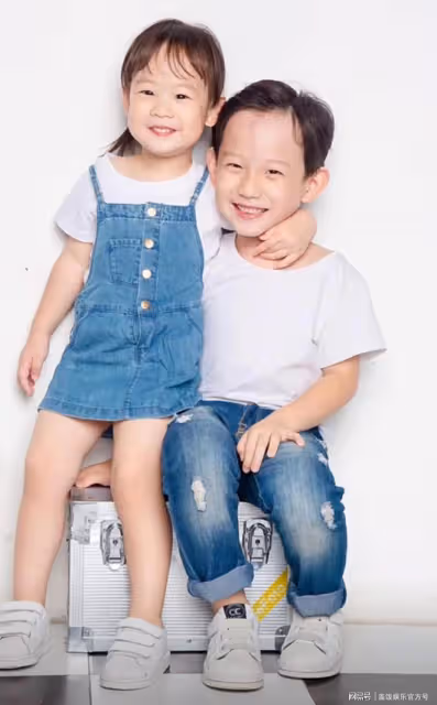 關凌感悟家庭生活,稱結婚十年忘了自己,為照顧孩子曾崩潰大哭