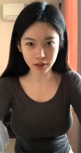 女網紅逼婚秦奮,主動公布個人財產感覺好有錢,卻被指蹭熱度