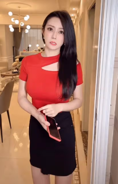 58歲港星雷宇揚疑似已離婚!小21歲內地妻子向弟弟表示,沒有姐夫
