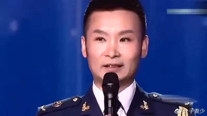 歌手劉和剛家裡被盜！珍藏百瓶老酒被洗劫一空，年邁父母嚇得不輕