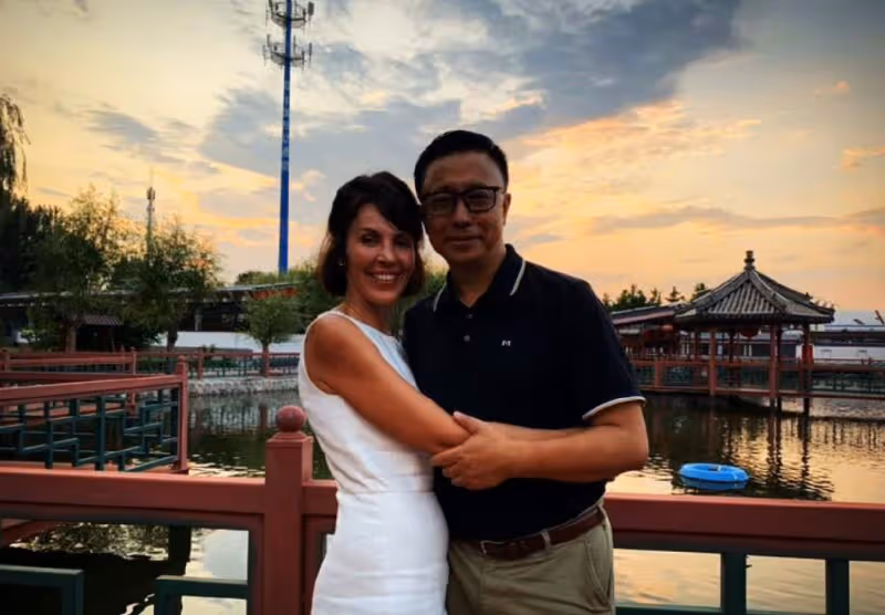 54歲李陽老來得子!親自給二婚妻子洗腳,家暴黑歷史徹底洗白!